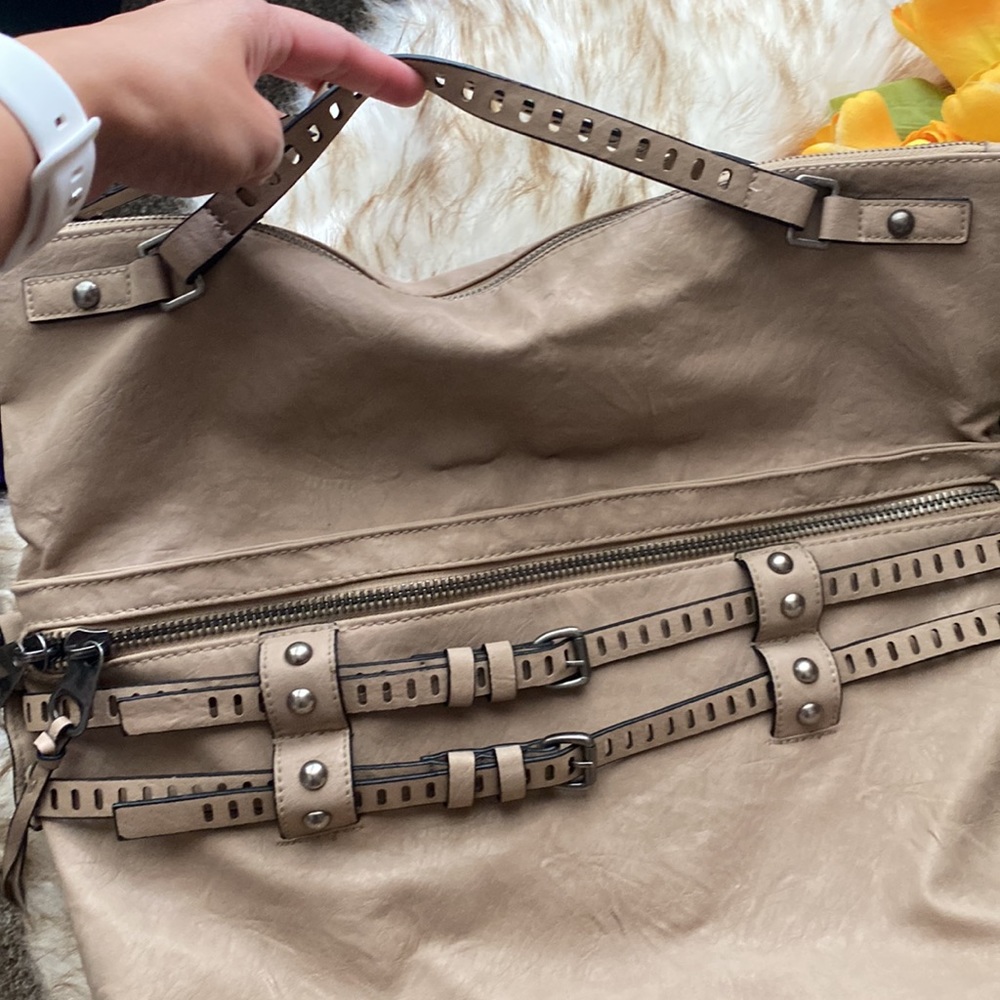 Treesje foldover satchel bag, very good condition, tan in color - Picture 3 of 9